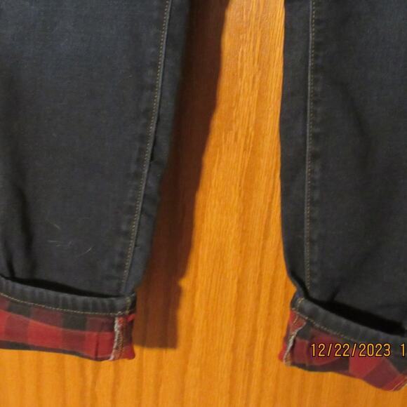 M Jeans from Maurices w/ Plaid cuffs - Small Short - Picture 2 of 3
